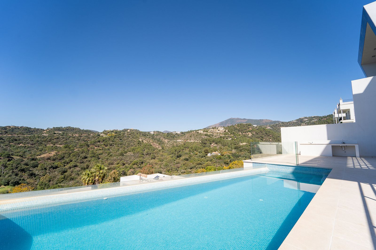 Villas de 6 dormitorios en venta en Los Arqueros – R3575629 Villas de 6 dormitorios en venta en Los Arqueros – R3575629