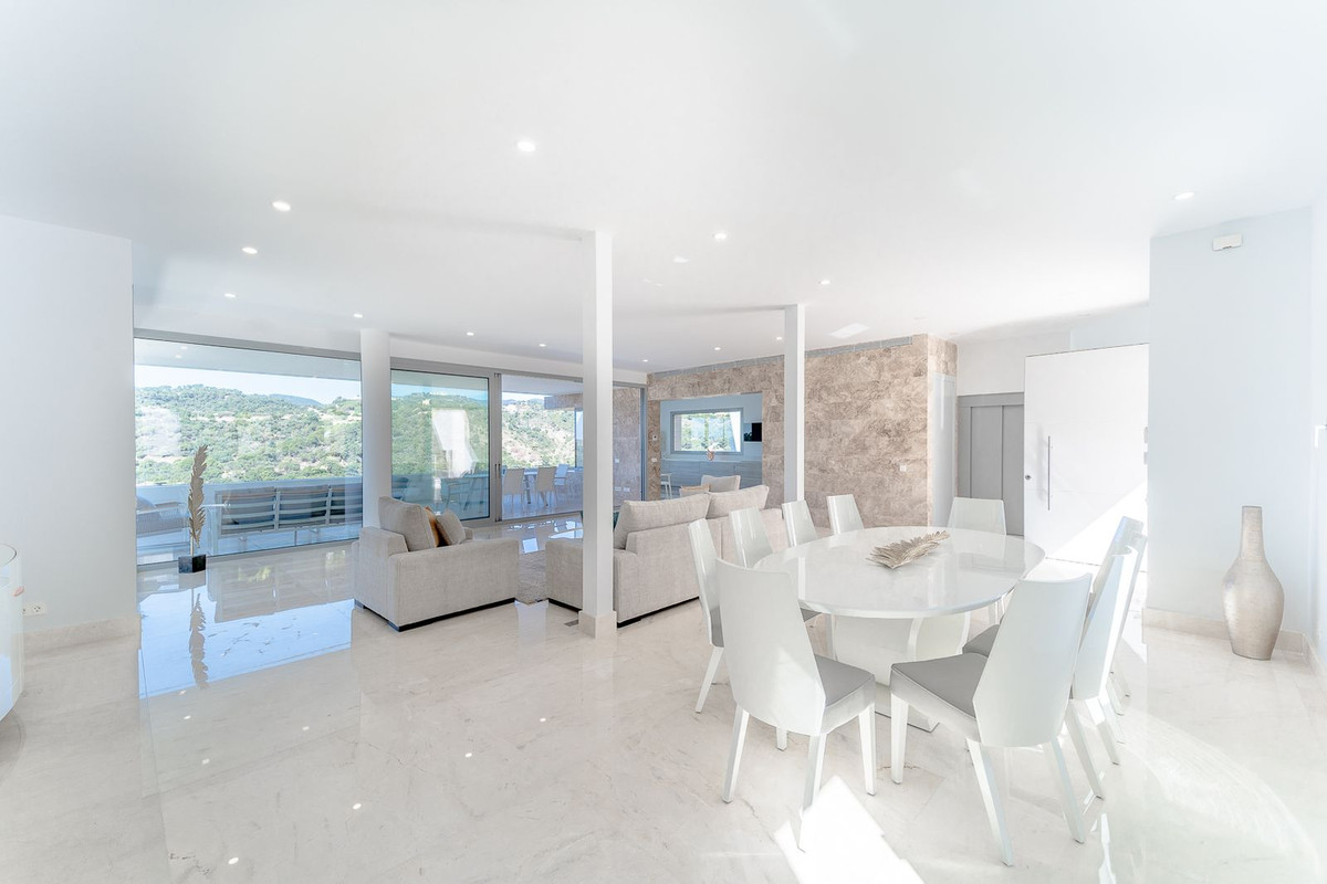 Villas de 6 dormitorios en venta en Los Arqueros – R3575629 Villas de 6 dormitorios en venta en Los Arqueros – R3575629