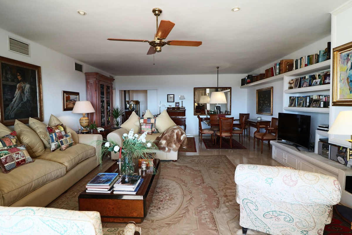 Apartamentos de 2 dormitorios en venta en Marbella – R4442830 Apartamentos de 2 dormitorios en venta en Marbella – R4442830