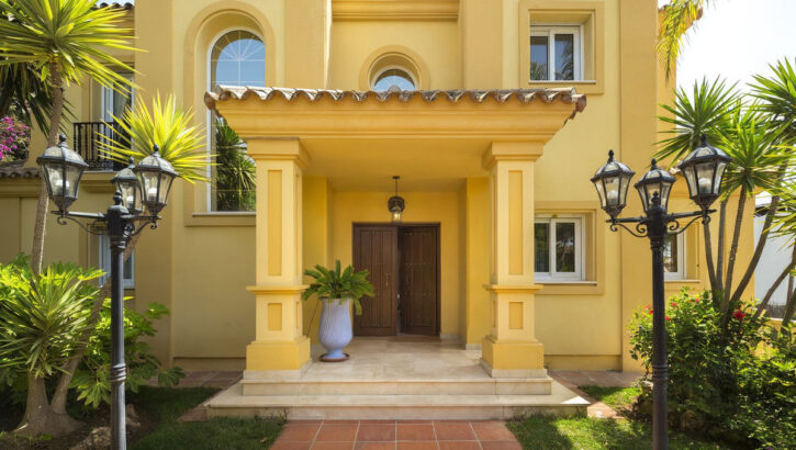 Villas de 4 dormitorios en venta en Elviria – R5251219 Villas de 4 dormitorios en venta en Elviria – R5251219 en