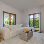 5 bedroom Villas for sale in Nag�eles – R5001352