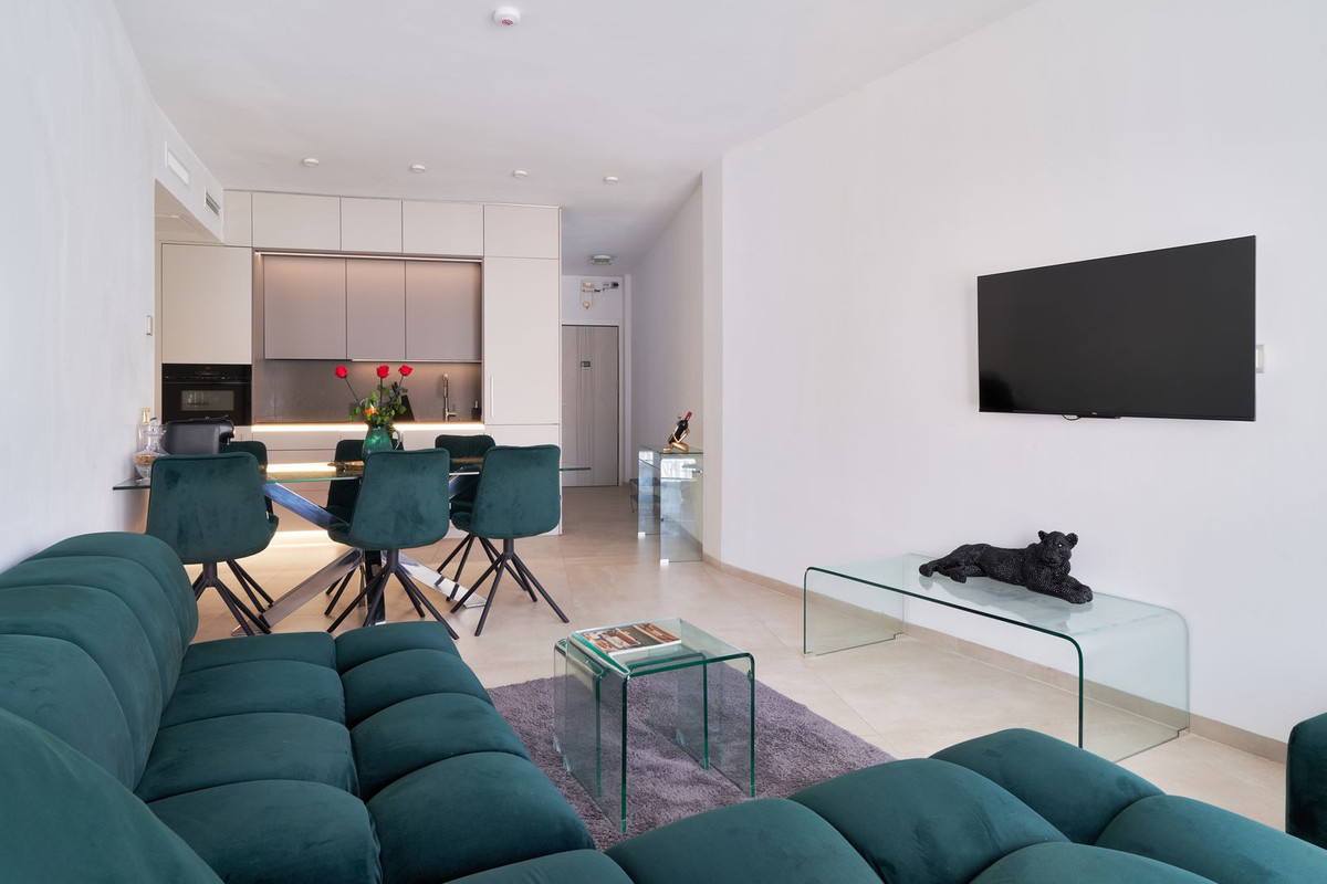 Apartamentos de 3 dormitorios en venta en Marbella – R5235289 Apartamentos de 3 dormitorios en venta en Marbella – R5235289