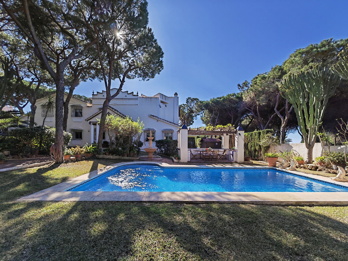 Villas de 4 dormitorios en venta en Marbesa – R4651759 Villas de 4 dormitorios en venta en Marbesa – R4651759