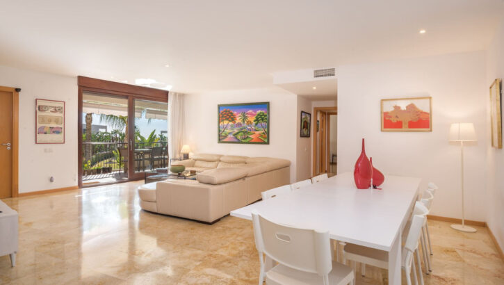 Apartamentos de 3 dormitorios en venta en Altos de los Monteros – R5232556 Apartamentos de 3 dormitorios en venta en Altos de los Monteros – R5232556 en