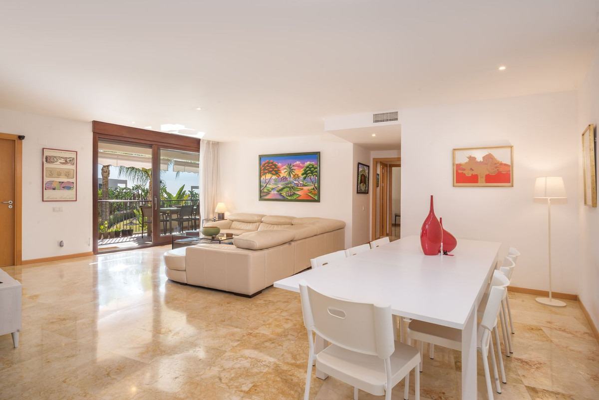 3 bedroom Apartments for sale in Altos de los Monteros – R5232556 3 bedroom Apartments for sale in Altos de los Monteros – R5232556