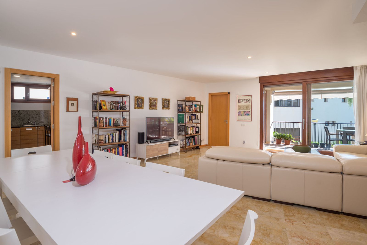 3 bedroom Apartments for sale in Altos de los Monteros – R5232556 3 bedroom Apartments for sale in Altos de los Monteros – R5232556