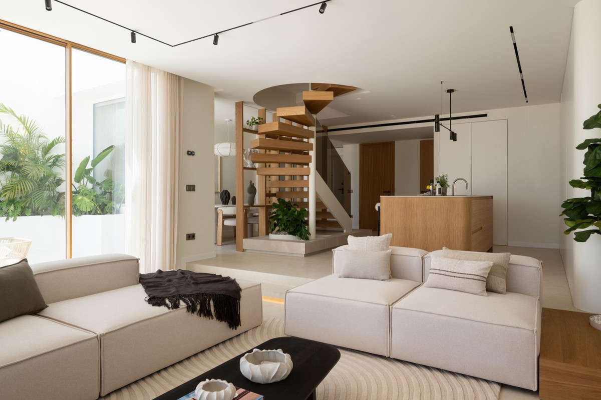 4 bedroom Townhouses for sale in Nueva Andalucía – R5161279 4 bedroom Townhouses for sale in Nueva Andalucía – R5161279