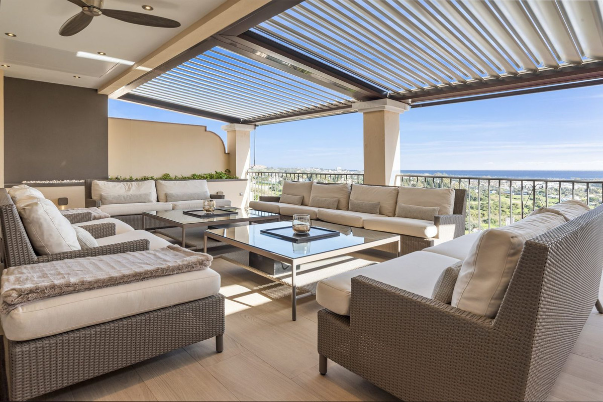 Apartamentos de 4 dormitorios en venta en Benahavís – R5321797 Apartamentos de 4 dormitorios en venta en Benahavís – R5321797