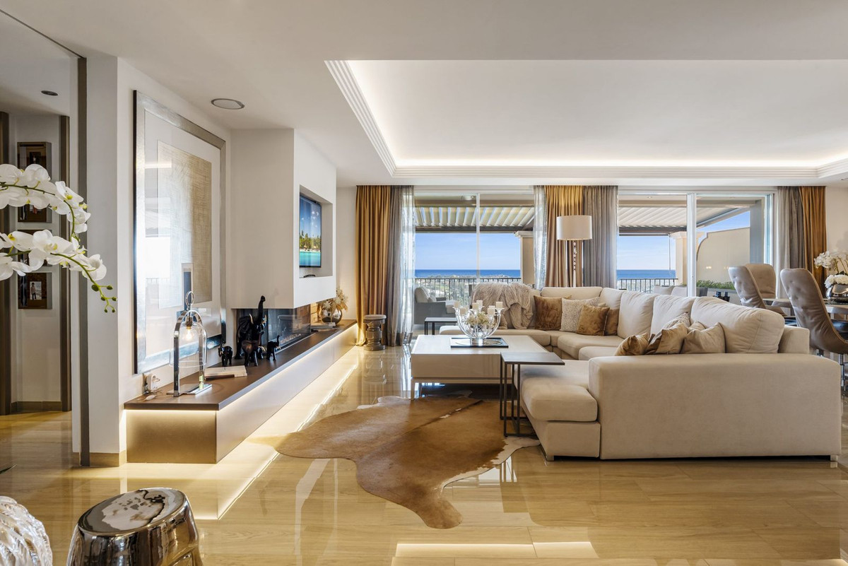 Apartamentos de 4 dormitorios en venta en Benahavís – R5321797 Apartamentos de 4 dormitorios en venta en Benahavís – R5321797