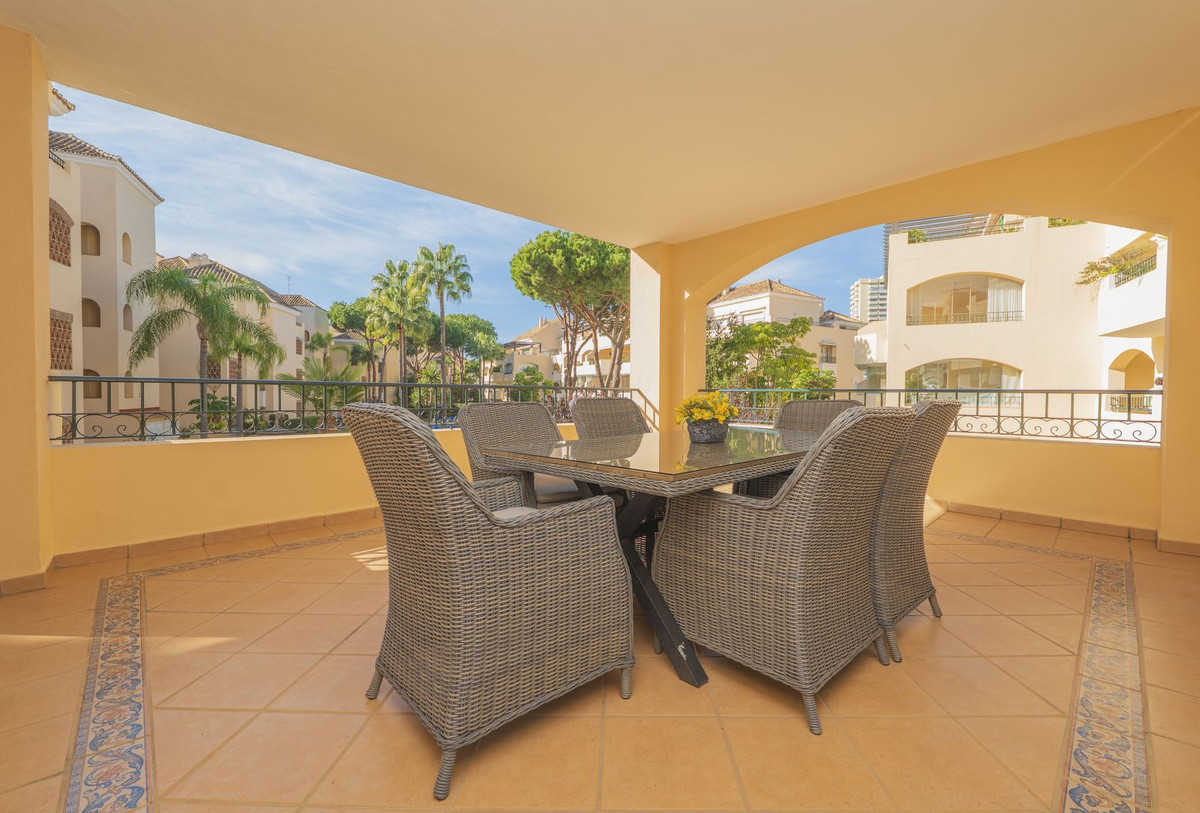2 bedroom Apartments for sale in Elviria – R5340562 2 bedroom Apartments for sale in Elviria – R5340562
