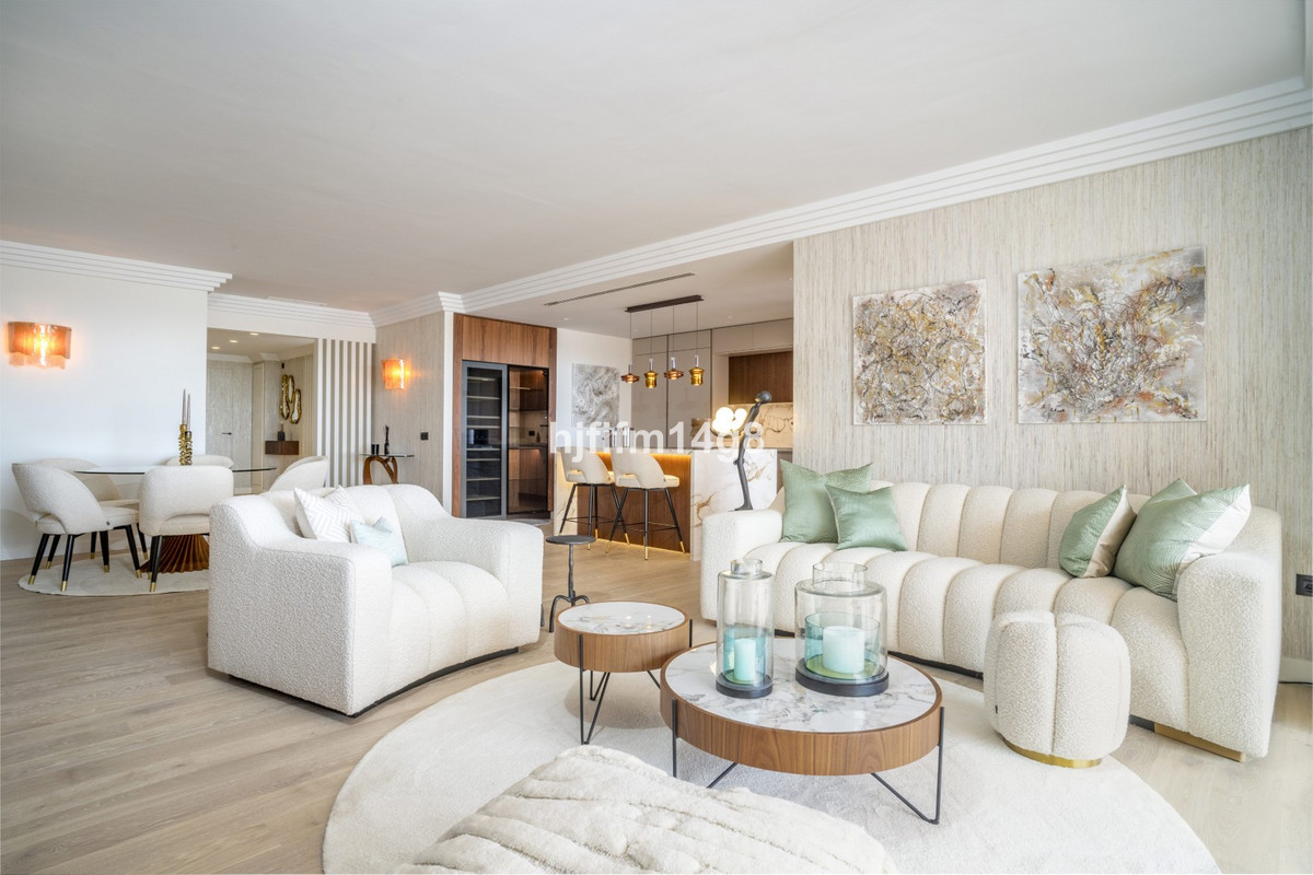 Apartamentos de 4 dormitorios en venta en Nueva Andalucía – R5237755 Apartamentos de 4 dormitorios en venta en Nueva Andalucía – R5237755
