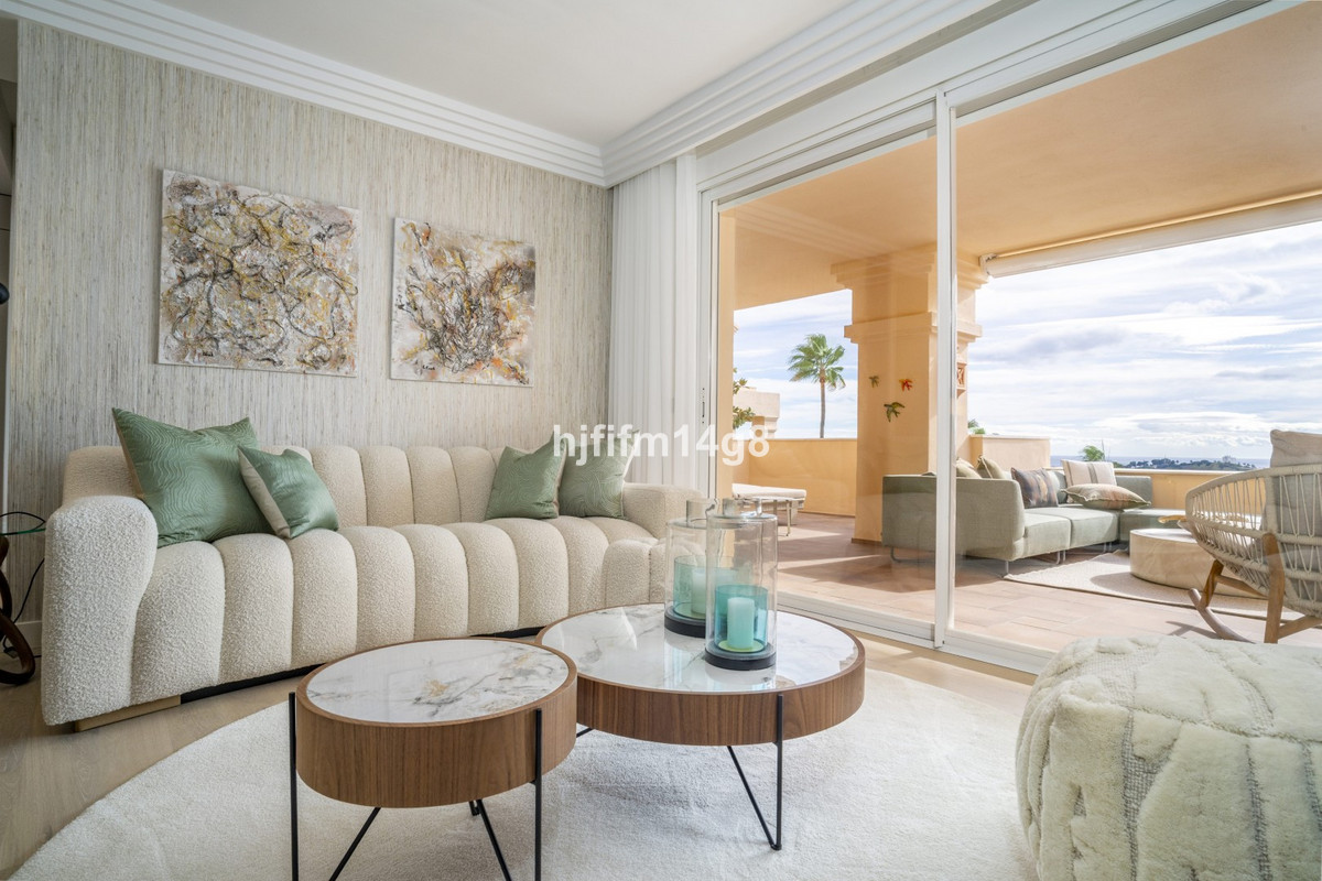 Apartamentos de 4 dormitorios en venta en Nueva Andalucía – R5237755 Apartamentos de 4 dormitorios en venta en Nueva Andalucía – R5237755