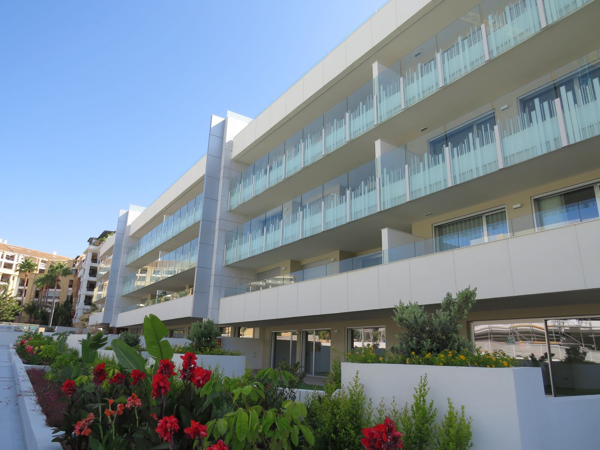 Apartamentos de 3 dormitorios en venta en San Pedro de Alc�ntara – R5167516 Apartamentos de 3 dormitorios en venta en San Pedro de Alc�ntara – R5167516