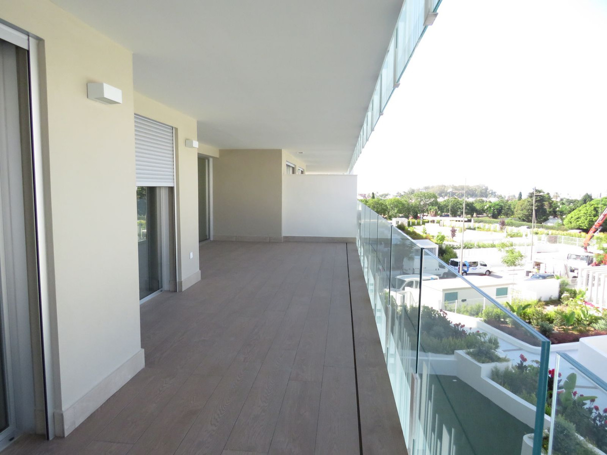 Apartamentos de 3 dormitorios en venta en San Pedro de Alc�ntara – R5167516 Apartamentos de 3 dormitorios en venta en San Pedro de Alc�ntara – R5167516