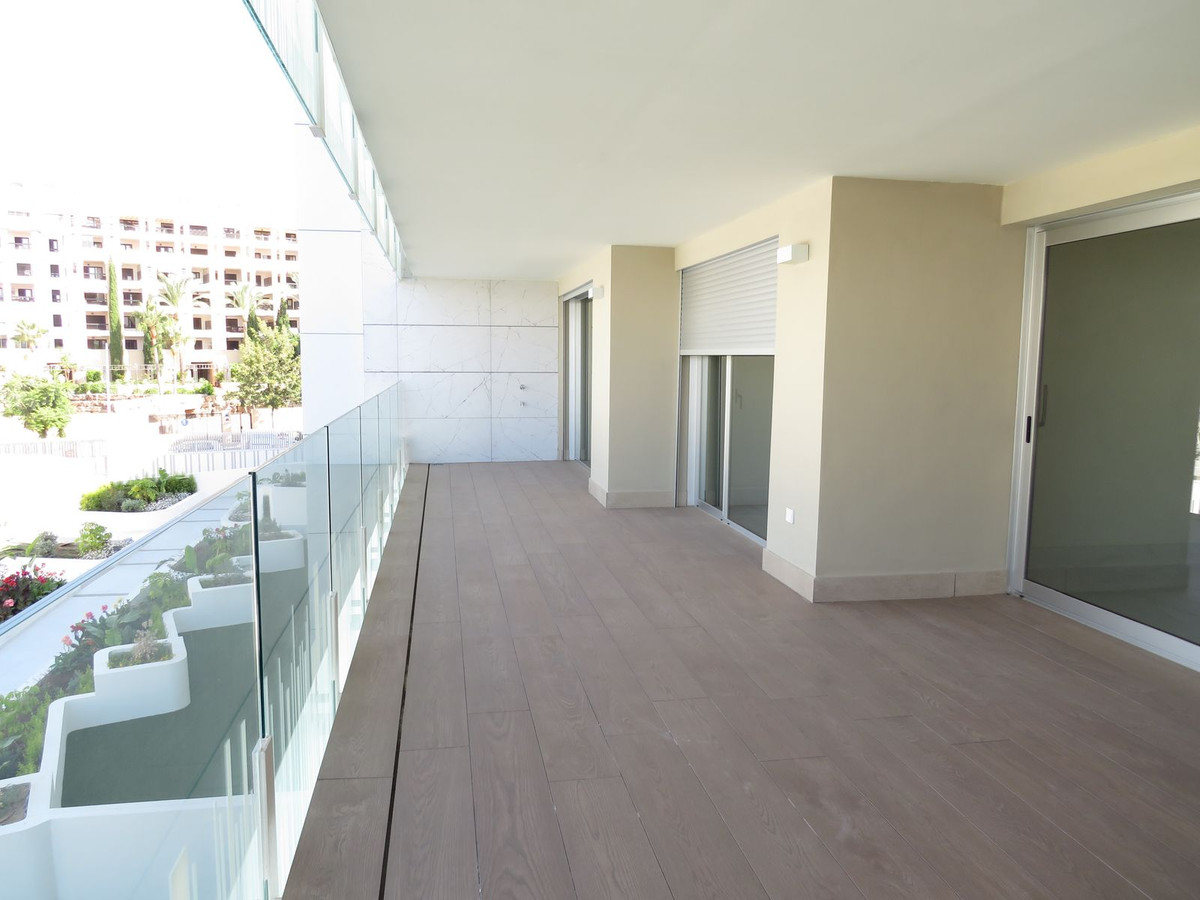 Apartamentos de 3 dormitorios en venta en San Pedro de Alc�ntara – R5167516 Apartamentos de 3 dormitorios en venta en San Pedro de Alc�ntara – R5167516