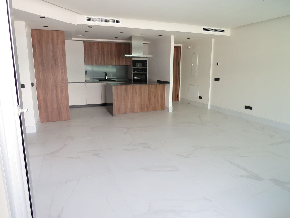 Apartamentos de 3 dormitorios en venta en San Pedro de Alc�ntara – R5167516 Apartamentos de 3 dormitorios en venta en San Pedro de Alc�ntara – R5167516