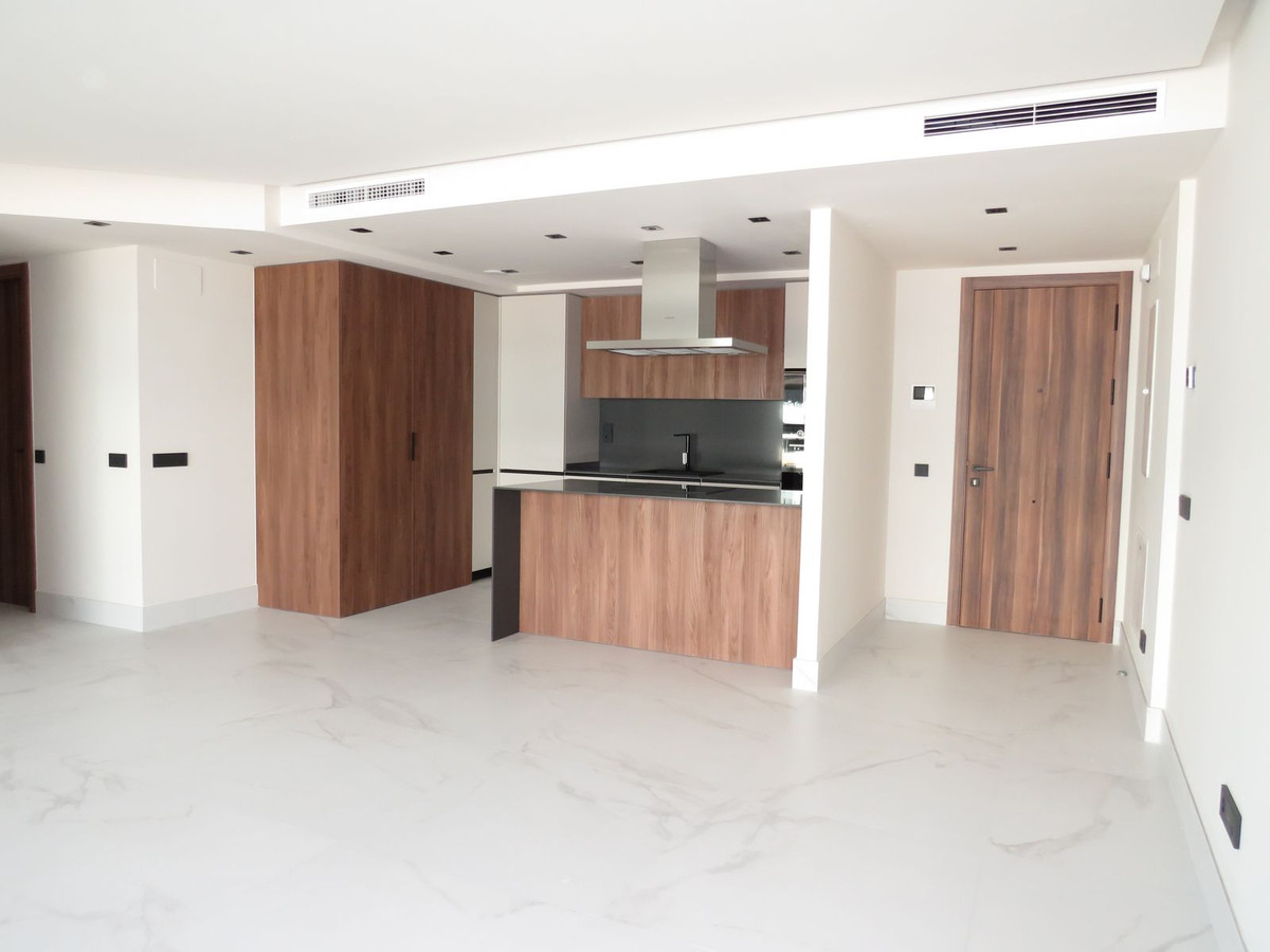 Apartamentos de 3 dormitorios en venta en San Pedro de Alc�ntara – R5167516 Apartamentos de 3 dormitorios en venta en San Pedro de Alc�ntara – R5167516