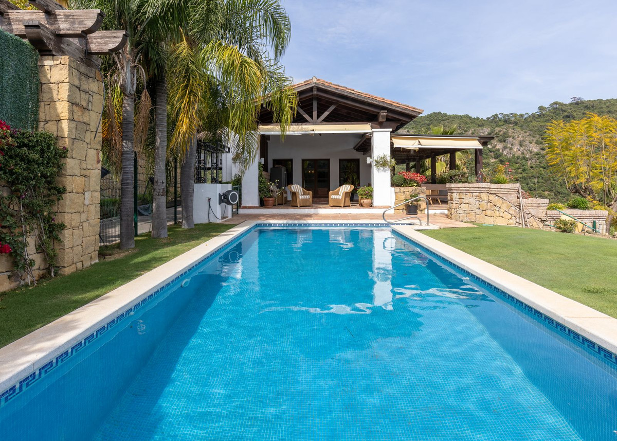 Villas de 4 dormitorios en venta en Benahavís – R5371873 Villas de 4 dormitorios en venta en Benahavís – R5371873
