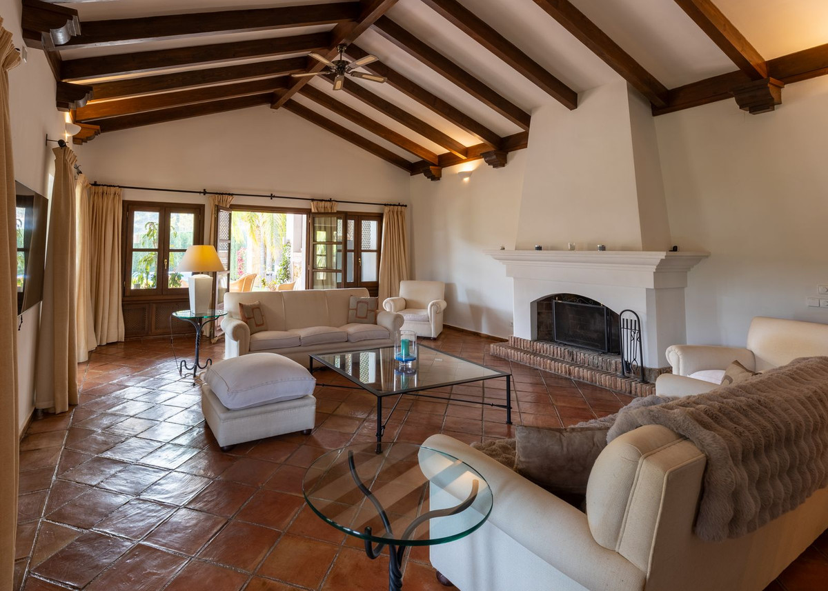 Villas de 4 dormitorios en venta en Benahavís – R5371873 Villas de 4 dormitorios en venta en Benahavís – R5371873