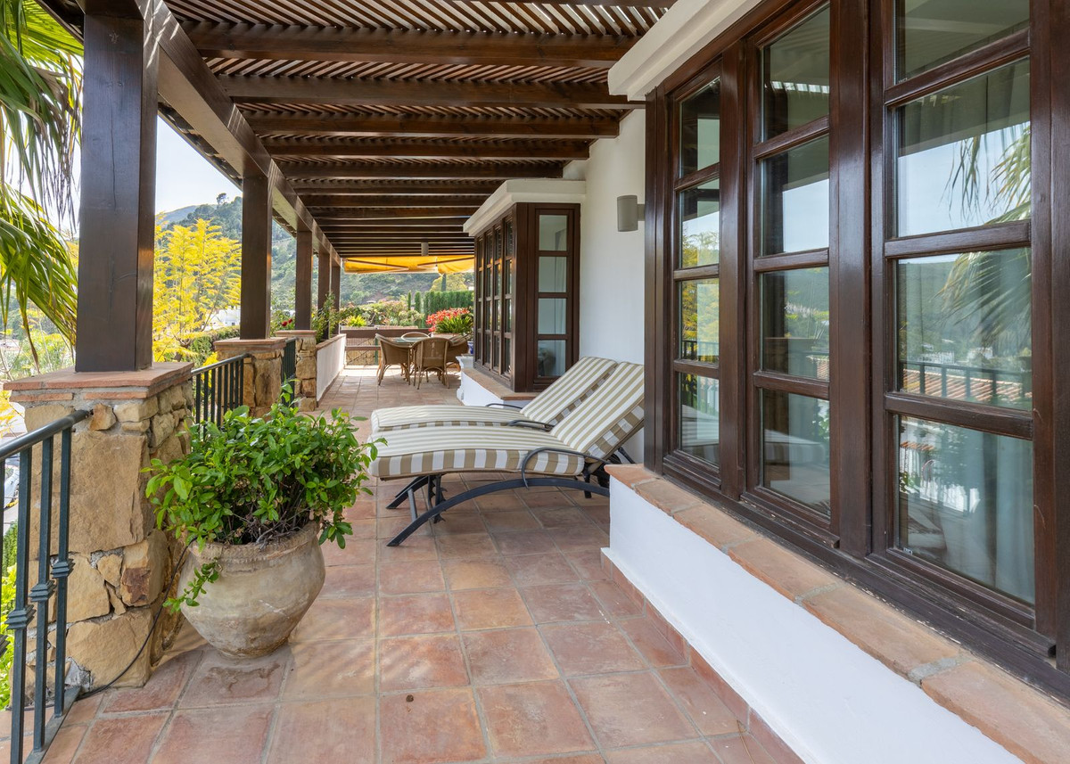 Villas de 4 dormitorios en venta en Benahavís – R5371873 Villas de 4 dormitorios en venta en Benahavís – R5371873
