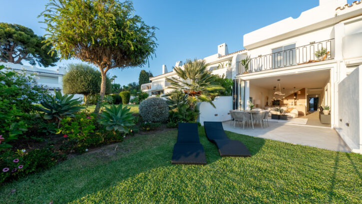 4 bedroom Townhouses for sale in Nueva Andalucía – R5204953 4 bedroom Townhouses for sale in Nueva Andalucía – R5204953 in
