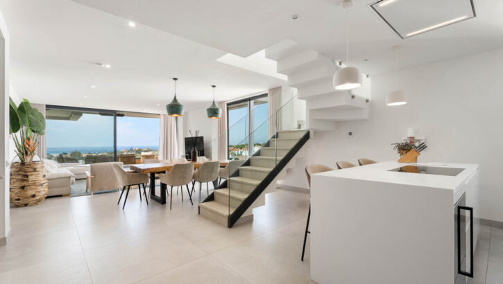 3 bedroom Apartments for sale in Artola – R5173114 3 bedroom Apartments for sale in Artola – R5173114 in