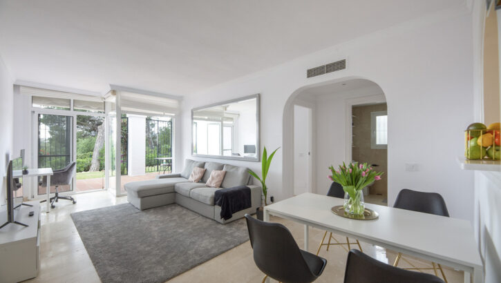 Apartamentos de 2 dormitorios en venta en Benahavís – R5374354 Apartamentos de 2 dormitorios en venta en Benahavís – R5374354 en