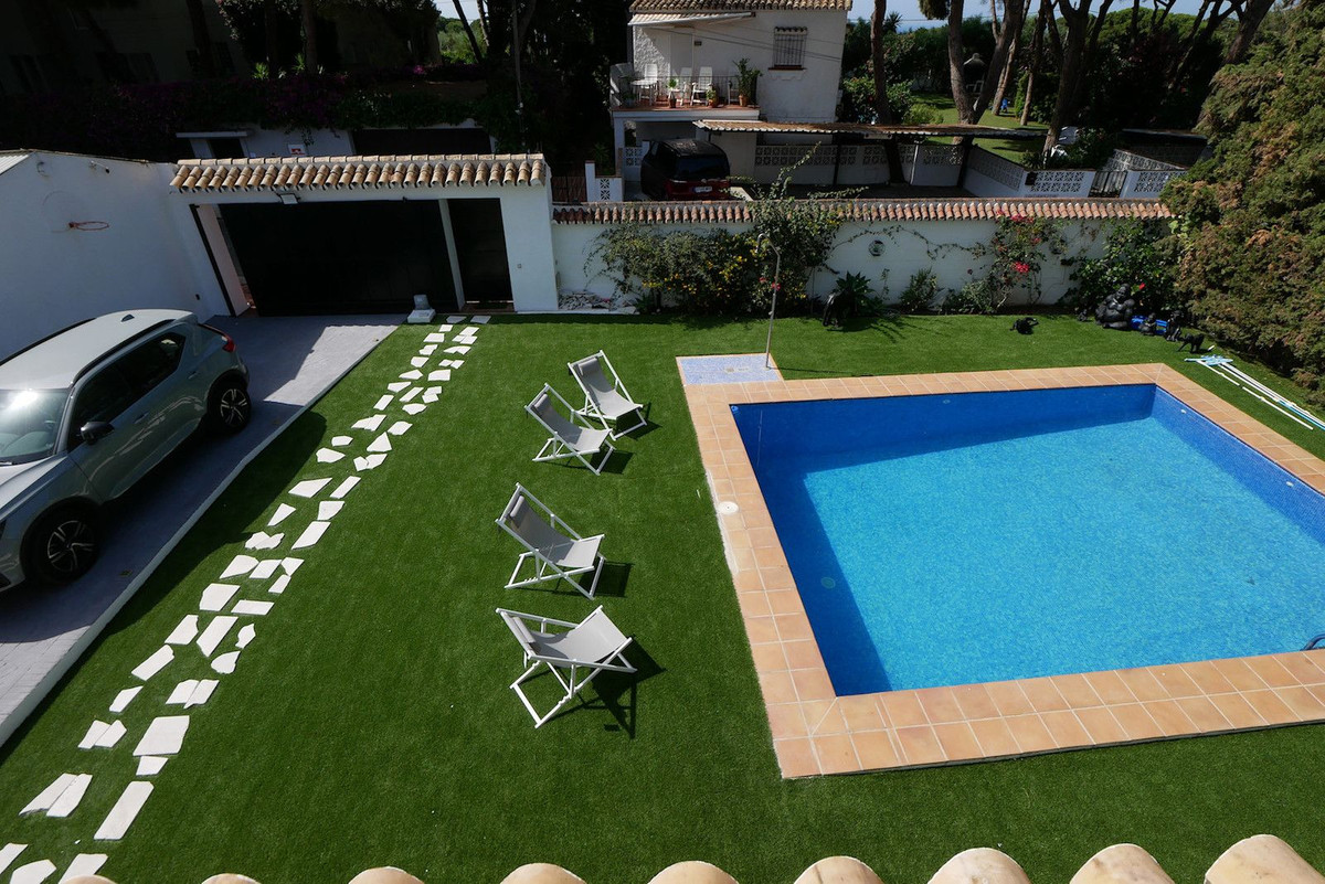 %beds% bedroom Villas for sale in Marbella – R5105011 %beds% bedroom Villas for sale in Marbella – R5105011