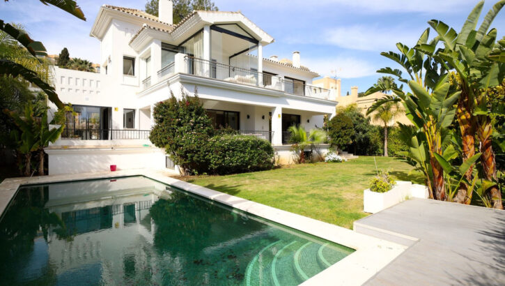 6 bedroom Villas for sale in Nueva Andaluc�a – R4848514 6 bedroom Villas for sale in Nueva Andaluc�a – R4848514 in