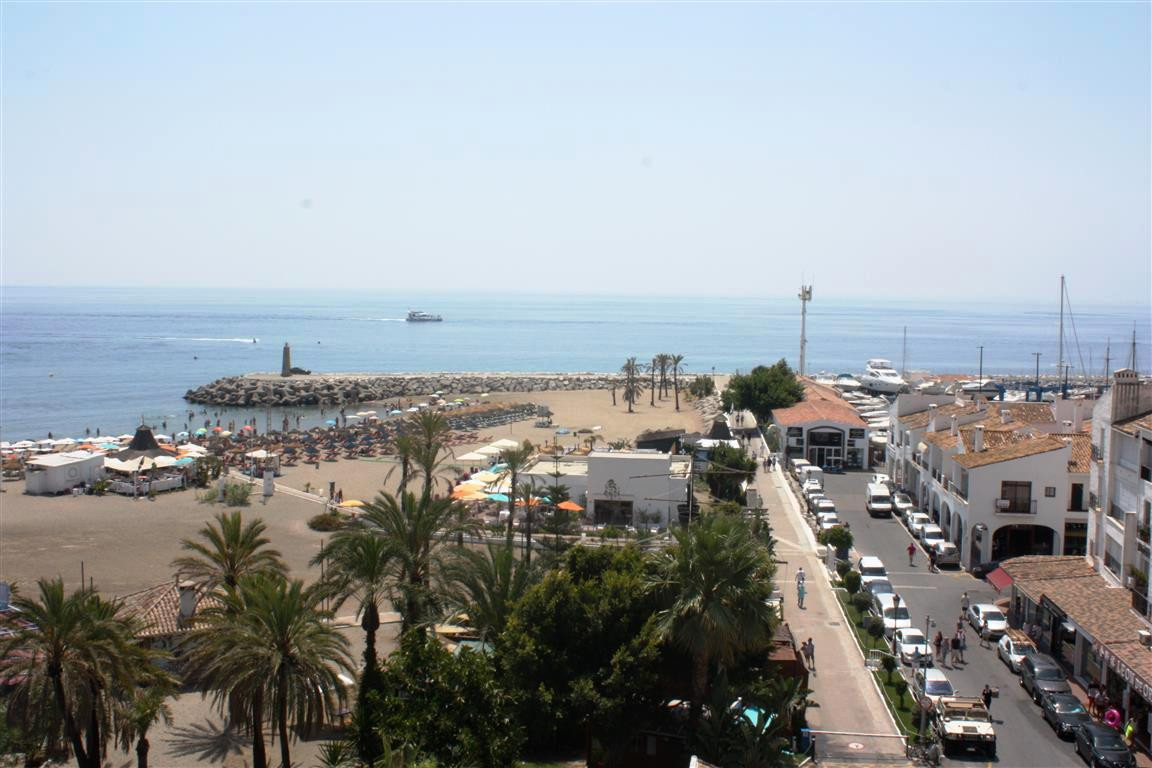 3 bedroom Apartments for sale in Puerto Banús – R5156050 3 bedroom Apartments for sale in Puerto Banús – R5156050
