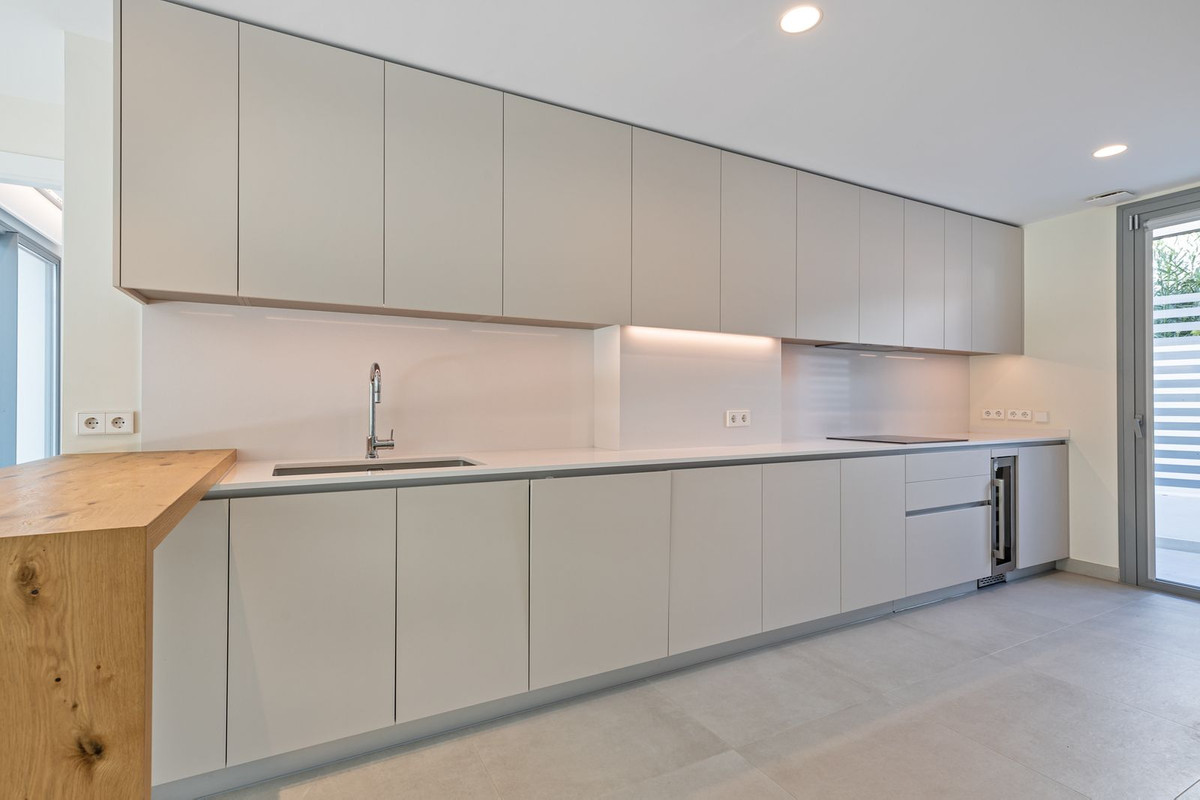Pareados de 4 dormitorios en venta en San Pedro de Alcántara – R5338780 Pareados de 4 dormitorios en venta en San Pedro de Alcántara – R5338780