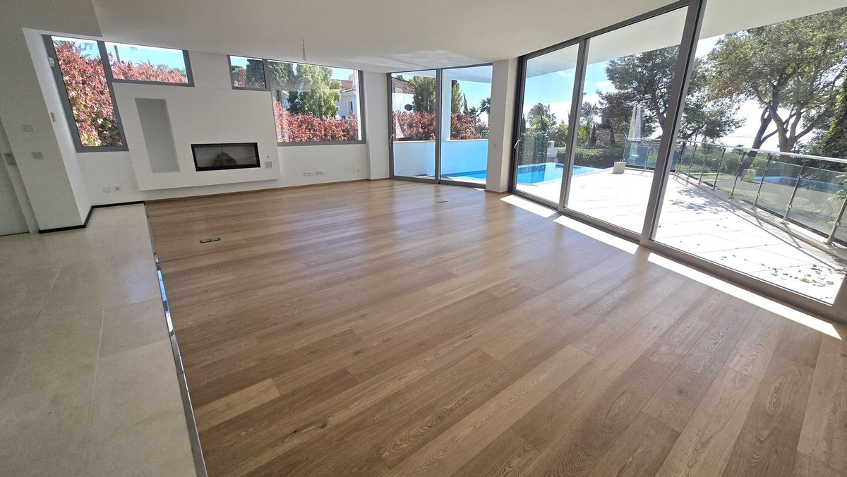 Pareados de 5 dormitorios en venta en Milla de Oro – R5305174 Pareados de 5 dormitorios en venta en Milla de Oro – R5305174