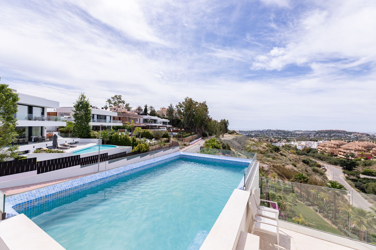 2 bedroom Apartments for sale in Nueva Andalucía – R5335504 2 bedroom Apartments for sale in Nueva Andalucía – R5335504
