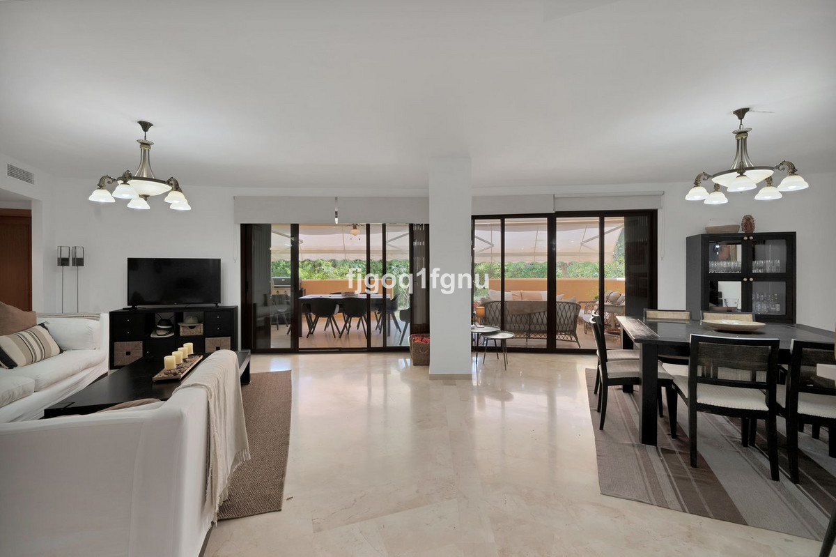 Apartamentos de 4 dormitorios en venta en Atalaya – R5383906 Apartamentos de 4 dormitorios en venta en Atalaya – R5383906