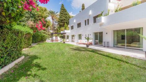 4 bedroom Apartments for sale in Milla de Oro – R5209594