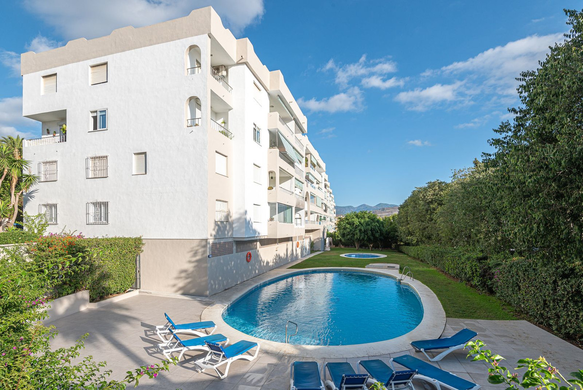 Apartamentos de 4 dormitorios en venta en Nueva Andaluc�a – R4455160 Apartamentos de 4 dormitorios en venta en Nueva Andaluc�a – R4455160