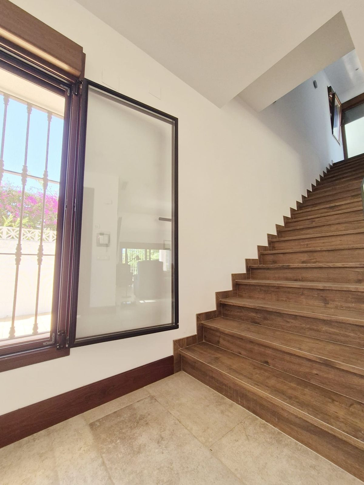 Villas de 5 dormitorios en venta en San Pedro de Alcántara – R4801684 Villas de 5 dormitorios en venta en San Pedro de Alcántara – R4801684