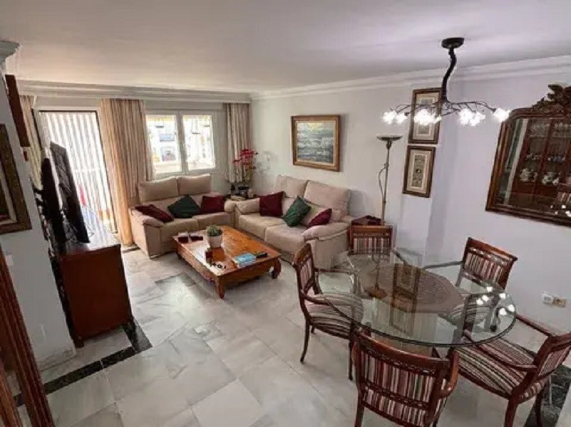 Apartamentos de 4 dormitorios en venta en Milla de Oro – R5384002 Apartamentos de 4 dormitorios en venta en Milla de Oro – R5384002
