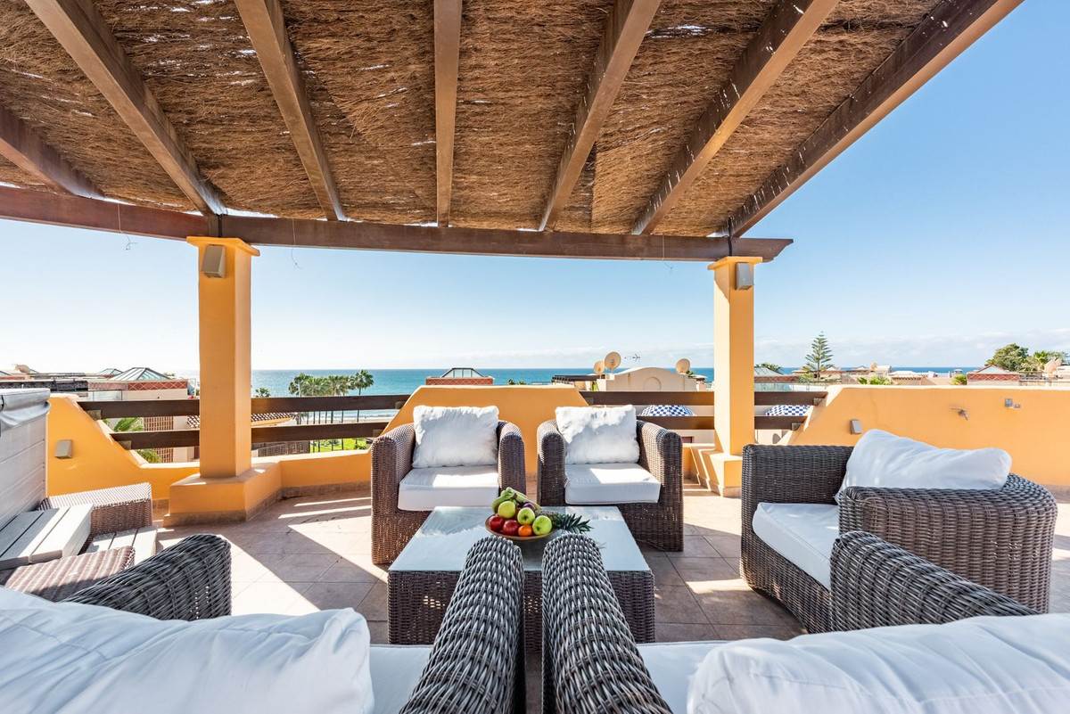 3 bedroom Penthouses for sale in Atalaya – R5031946 3 bedroom Penthouses for sale in Atalaya – R5031946