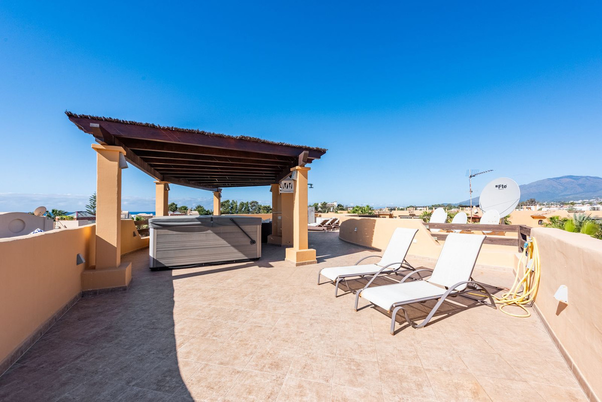 3 bedroom Penthouses for sale in Atalaya – R5031946 3 bedroom Penthouses for sale in Atalaya – R5031946