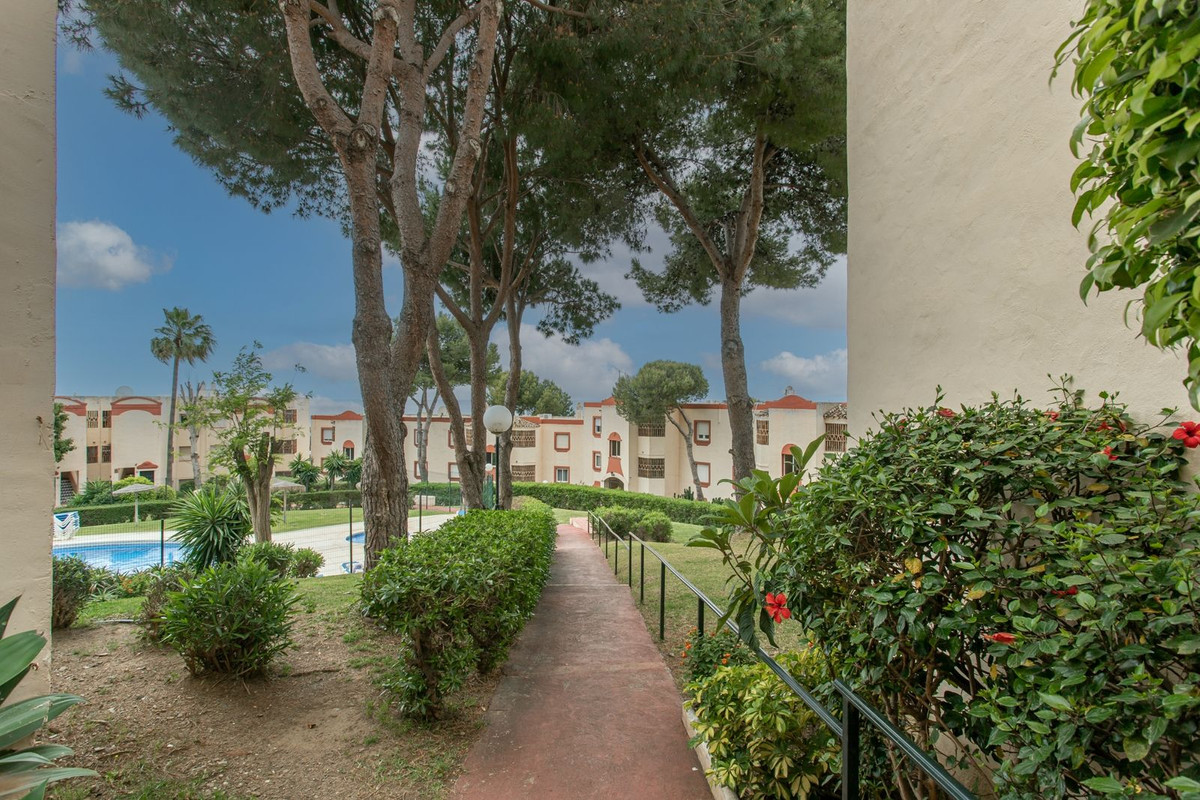 Aticos de 2 dormitorios en venta en Riviera del Sol – R5367655