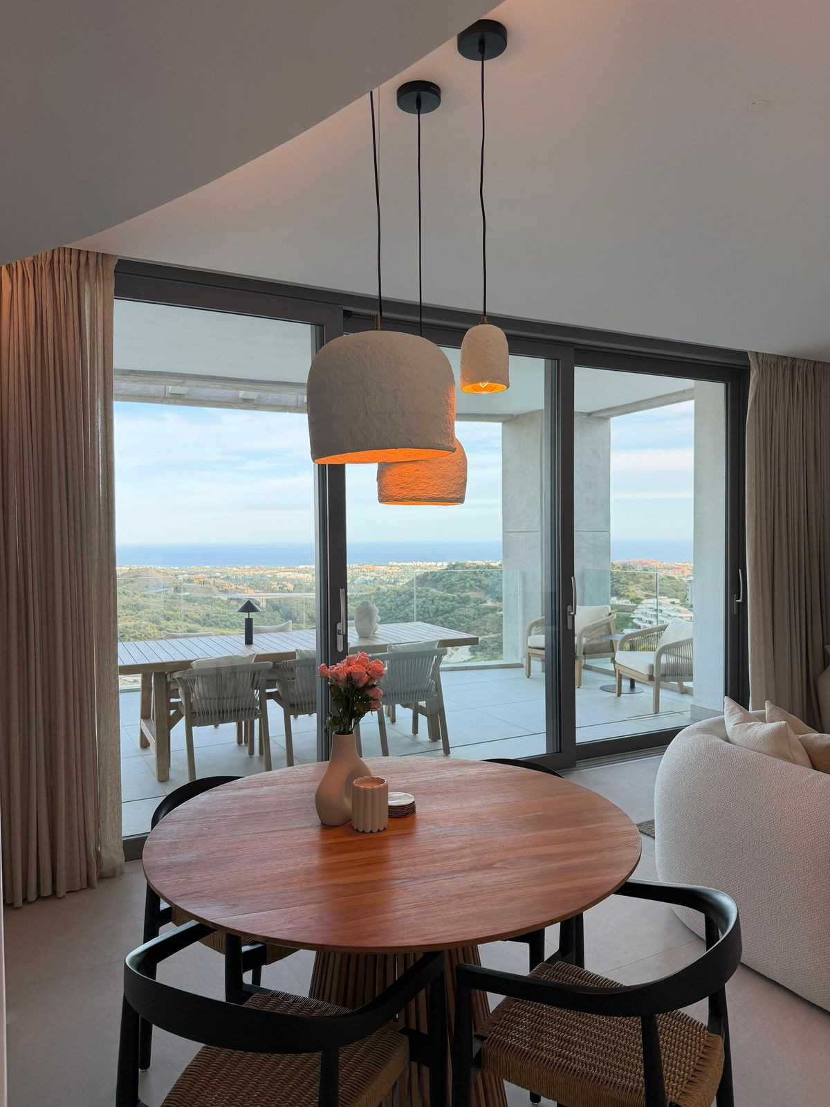Aticos de 2 dormitorios en venta en Benahavís – R5382772 Aticos de 2 dormitorios en venta en Benahavís – R5382772