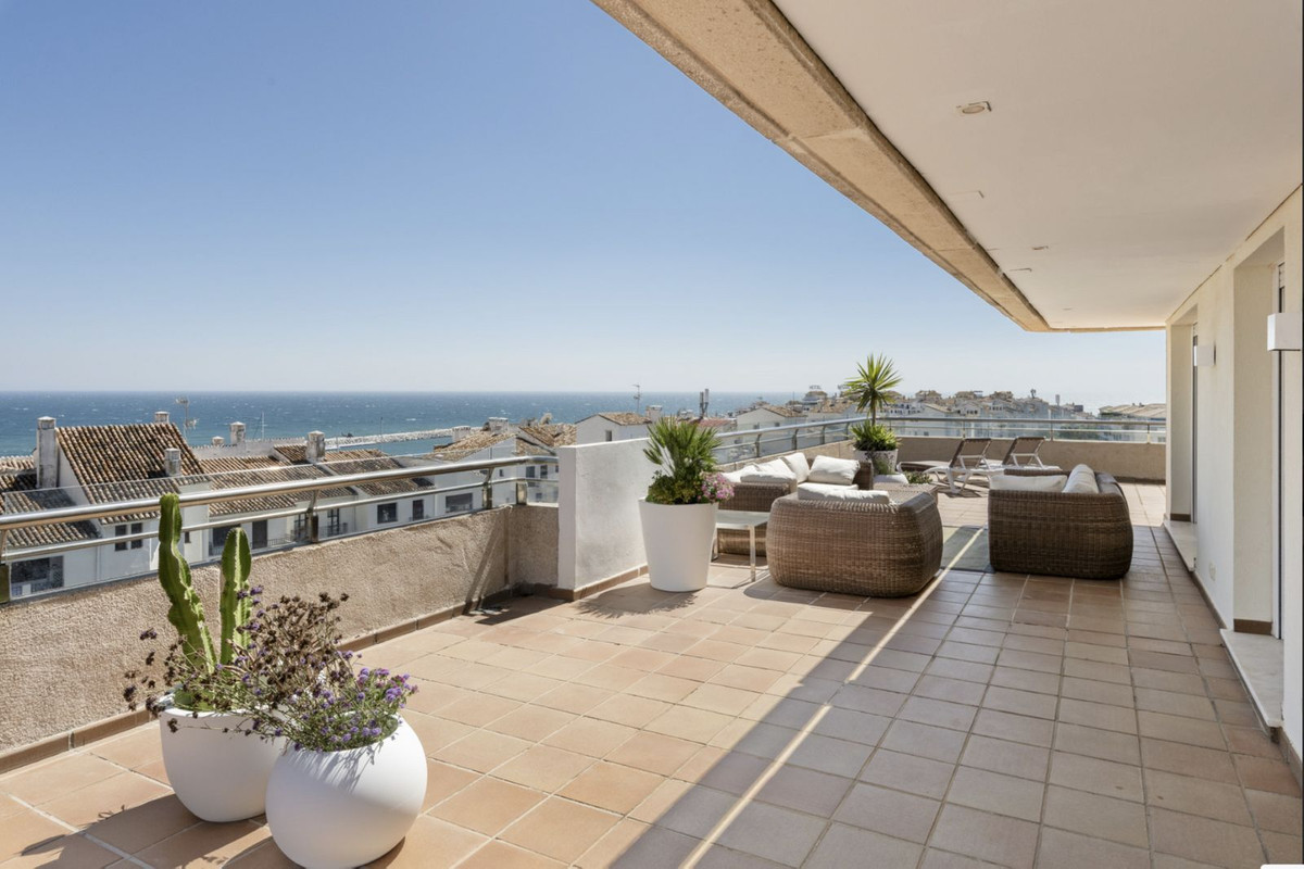 3 bedroom Penthouses for sale in Puerto Banús – R5339212 3 bedroom Penthouses for sale in Puerto Banús – R5339212