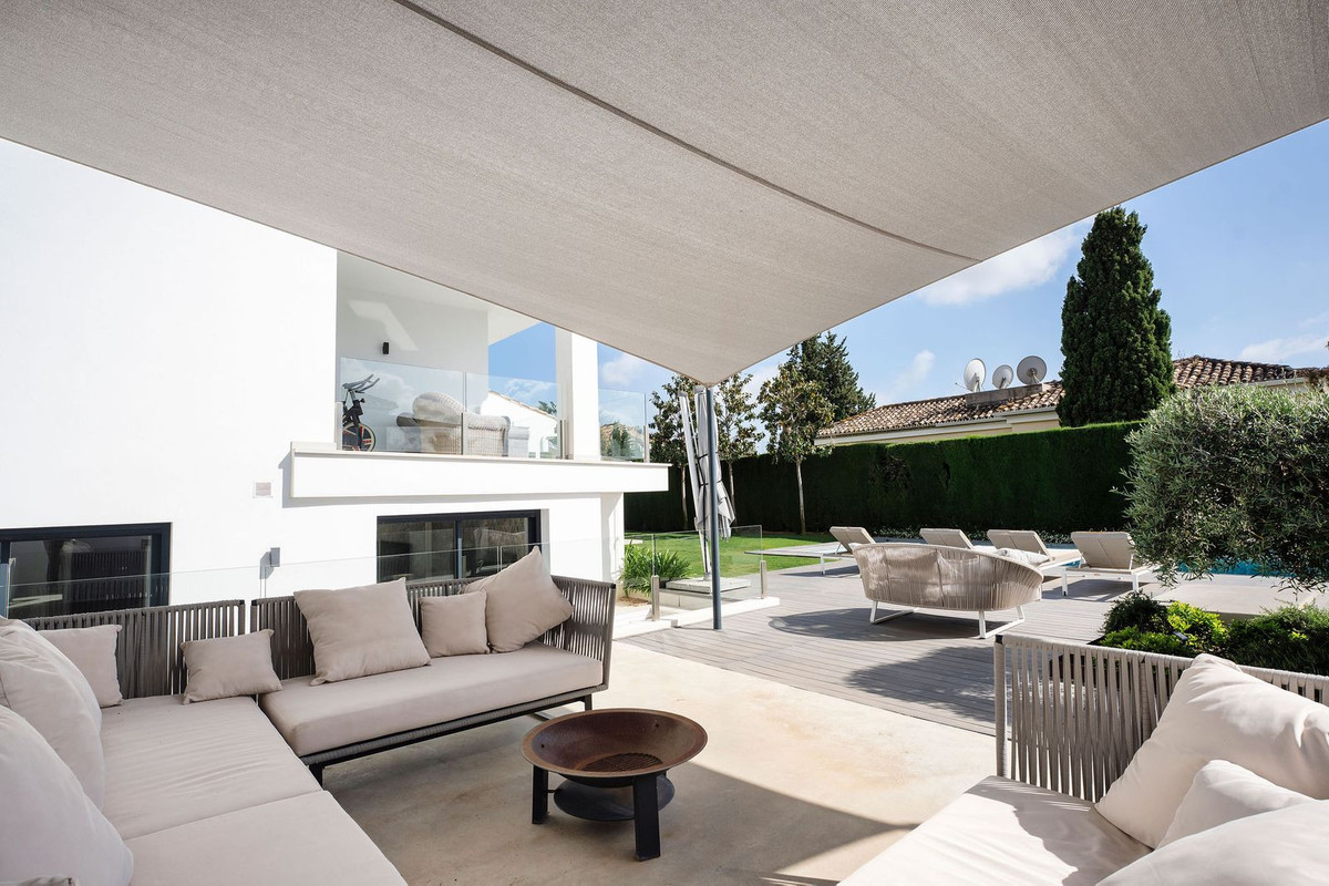 5 bedroom Villas for sale in Nueva Andaluc�a – R5037058 5 bedroom Villas for sale in Nueva Andaluc�a – R5037058