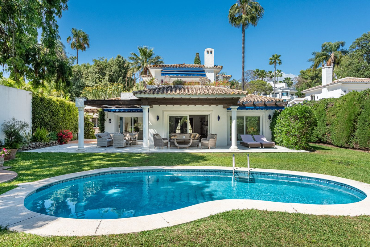 3 bedroom Villas for sale in Nueva Andalucía – R5387122 3 bedroom Villas for sale in Nueva Andalucía – R5387122