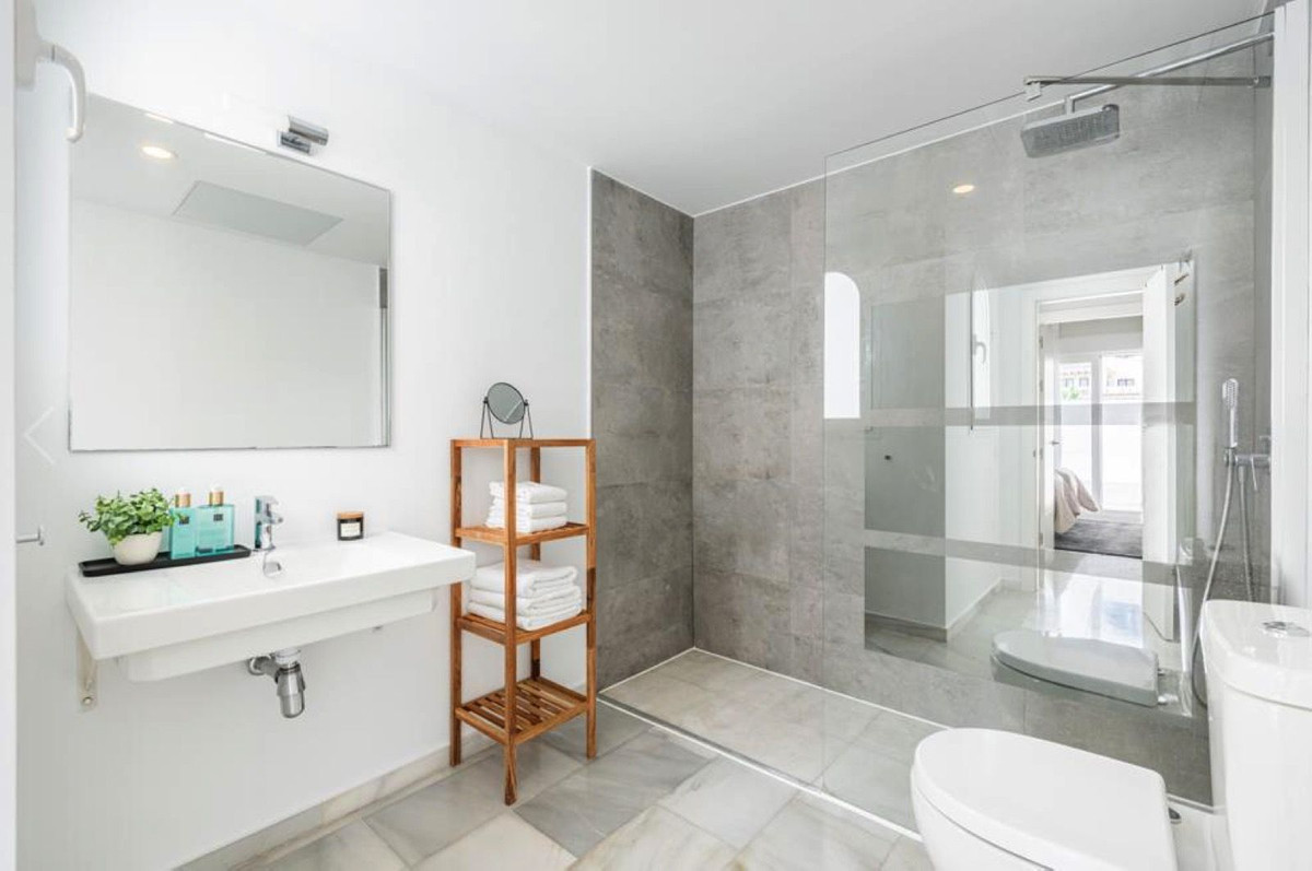 Apartamentos de 2 dormitorios en venta en Nueva Andalucía – R5219503 Apartamentos de 2 dormitorios en venta en Nueva Andalucía – R5219503