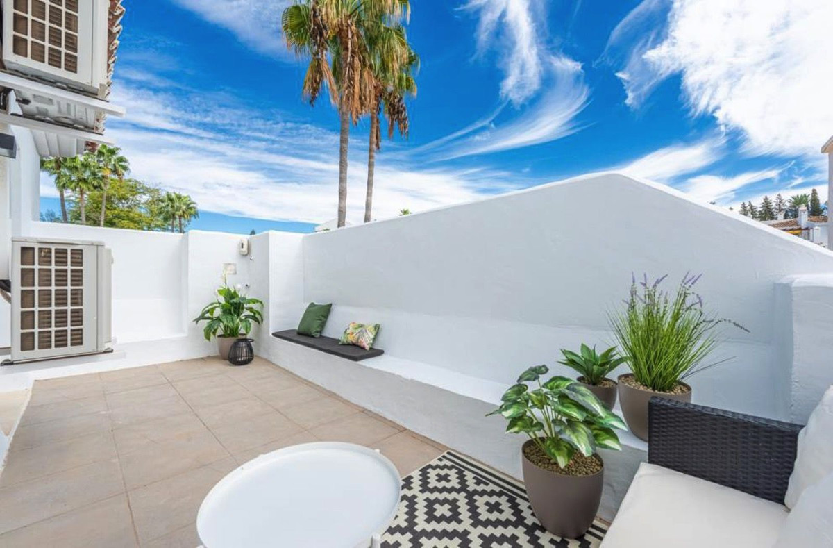 Apartamentos de 2 dormitorios en venta en Nueva Andalucía – R5219503 Apartamentos de 2 dormitorios en venta en Nueva Andalucía – R5219503