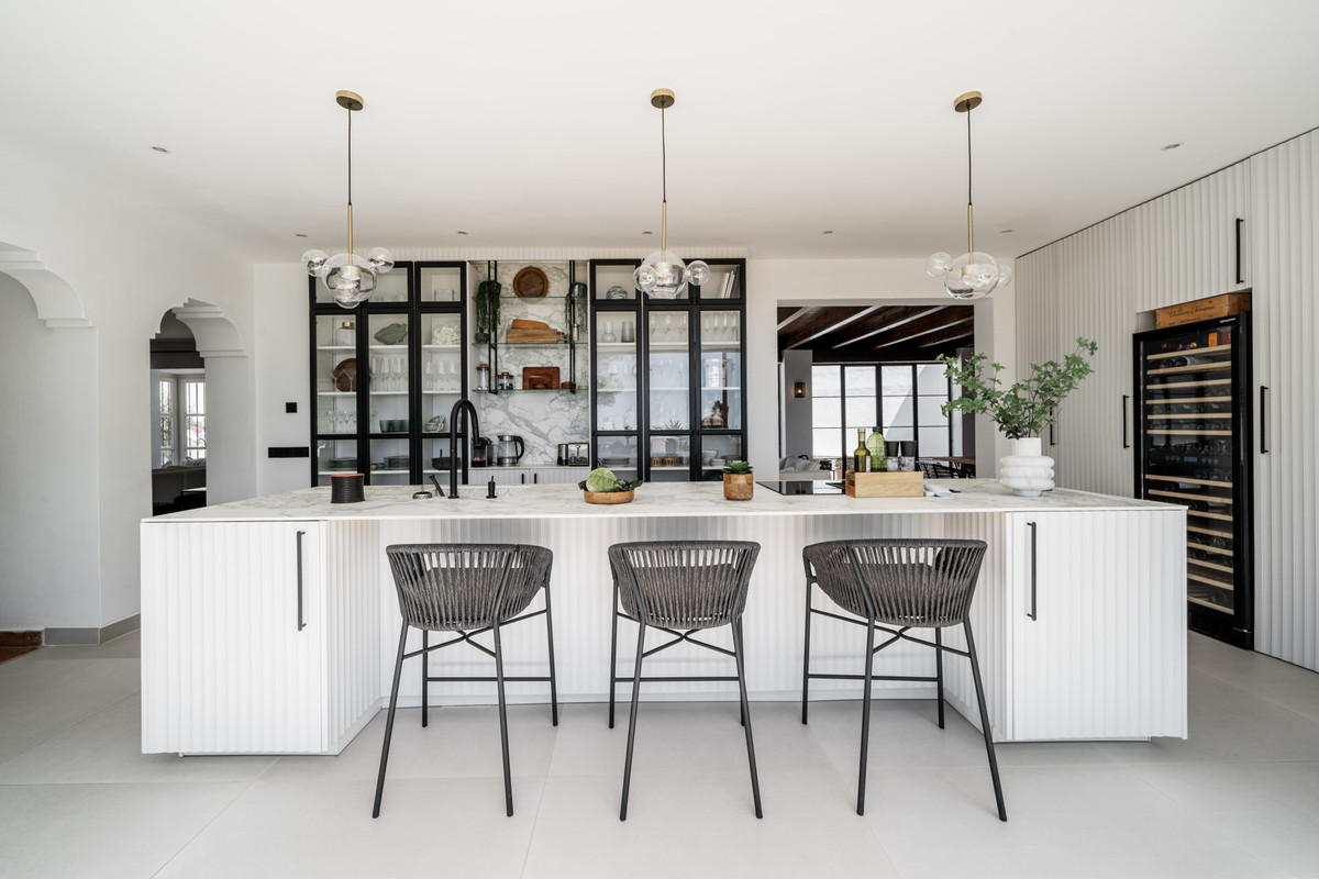 4 bedroom Villas for sale in El Madroñal – R4798750 4 bedroom Villas for sale in El Madroñal – R4798750