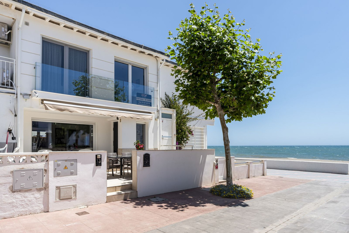 3 bedroom Townhouses for sale in La Cala de Mijas – R5389105 3 bedroom Townhouses for sale in La Cala de Mijas – R5389105