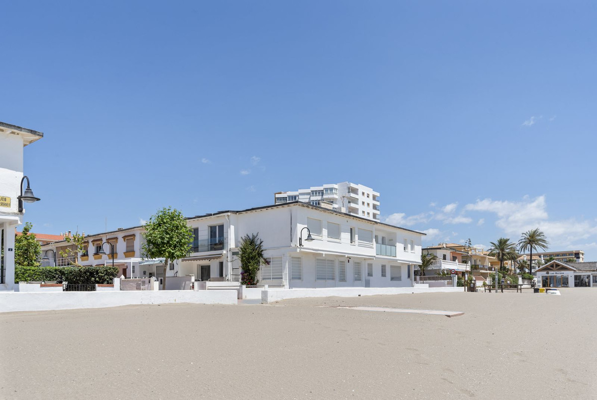 3 bedroom Townhouses for sale in La Cala de Mijas – R5389105 3 bedroom Townhouses for sale in La Cala de Mijas – R5389105
